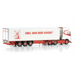 GIEL VAN DER VOORT VOLVO FH4 GLOBETROTTER 6X2 TAG AXLE REEFER TRAILER - 3 AXLE