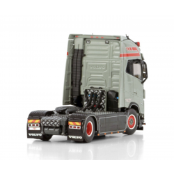 PBT BELGIUM VOLVO FH5 GLOBETROTTER XL 4X2