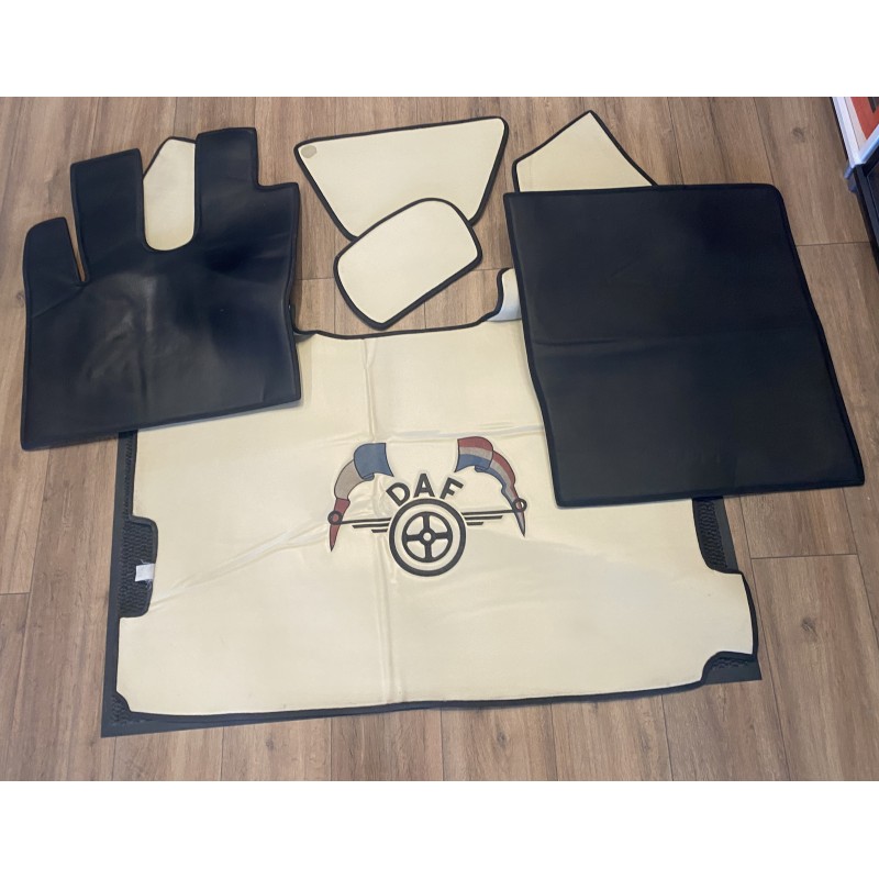 Dépôt vente - Tapis daf 106 broderie France/Hollande Dépôt vente - Tapis daf 106 broderie France/Hollande