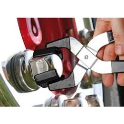 Pince pour cache écrous