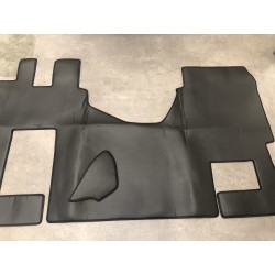 Tapis et Couvre Moteur Lisse Noir  pour Mercedes MP4 passager non pneumatique