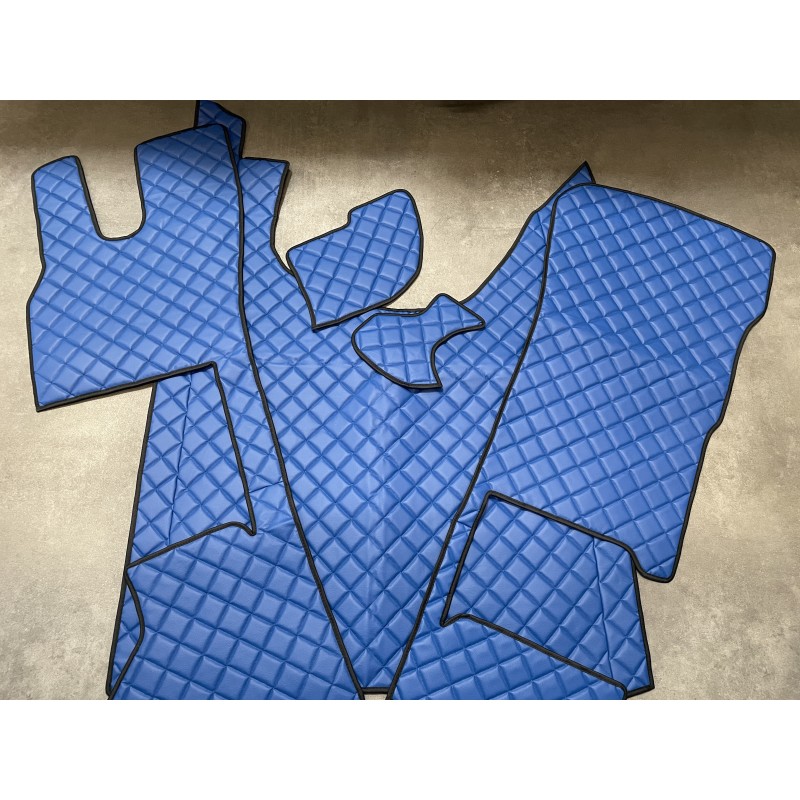 Tapis et Couvre Moteur Daf XG/XG+ Strapontin Gaufré Bleu Contours Noirs Tapis et Couvre Moteur Daf XG/XG+ Strapontin Gaufré Bleu Contours Noirs