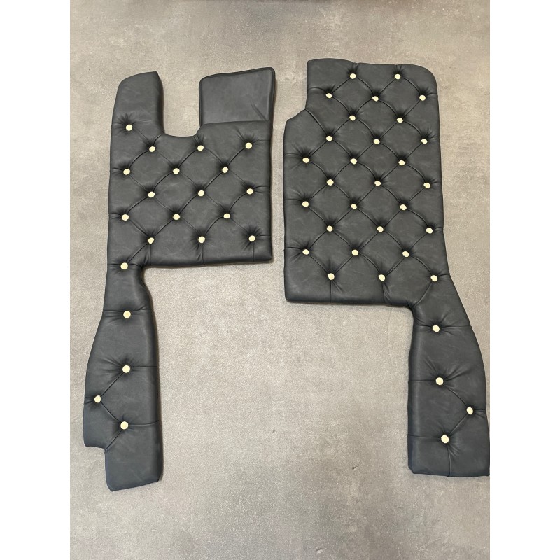 TAPIS CAPITONNÉS SCANIA NG R PASSAGER STRAPONTIN - NOIR/BEIGE TAPIS CAPITONNÉS SCANIA NG R PASSAGER STRAPONTIN - NOIR/BEIGE