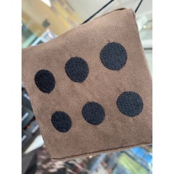DÉS ALCANTARA MARRON FONCÉ POINTS NOIRS