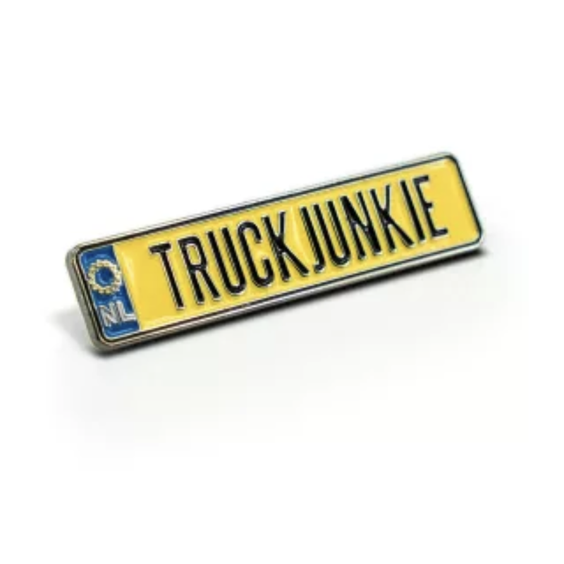 PIN 173 -TRUCKJUNKIE-PLAQUE D'IMMATRICULATION