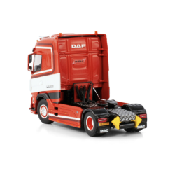 C. WEIJ INTERTRANS DAF XG 4X2