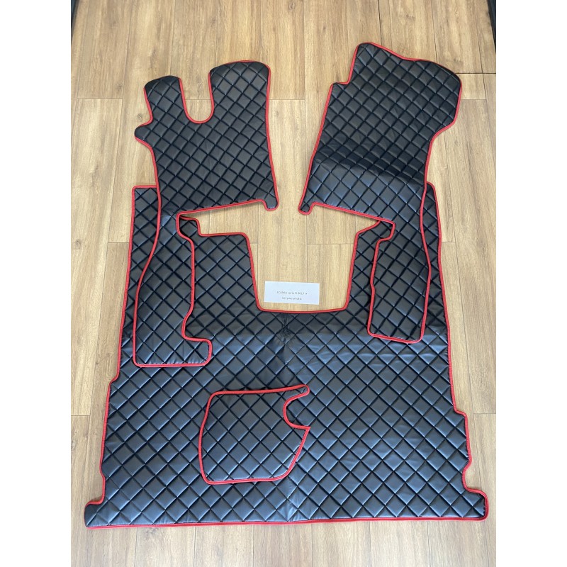 TAPIS SCANIA NG R NON PNEUMATIQUE NOIR GAUFRÉ CONTOUR ROUGE