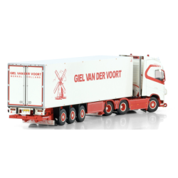 GIEL VAN DER VOORT VOLVO FH4 GLOBETROTTER 6X2 TAG AXLE REEFER TRAILER - 3 AXLE