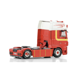 MICHAEL / NAUJOK DAF XF SUPER SPACE CAB MY2017