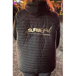 DOUDOUNE SANS MANCHE SUPER GIRL XS