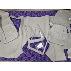 DÉPOT VENTE - Kit Tapis Capot Moteur Beige Lisse + Housses de sièges IVECO S-WAY + contours de sièges lumineux RGB