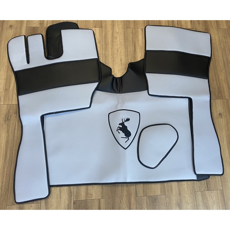 TAPIS CAPOT MOTEUR GRIS LISSE PREMIUM BANDE NOIR LISSE PREMIUM LOGO ÉLAN NOIR VOLVO FH4/5