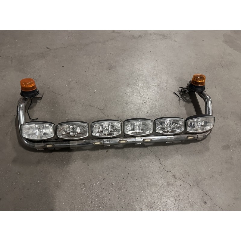 DÉPOT VENTE - Rampe de toit METEC Volvo FH FH4/5/Aéro Glob XL + 6x Jumboo Hella 320 + 2x Gyrophares Leds