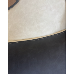 TAPIS CAPOT MOTEUR VOLVO FH4/5 AÉRO PNEUMATIQUE DELUXE NOIR LISSE AU MILIEU BEIGE DELUXE LISSE SUR LES CÔTÉ LOGO ÉLAN BEIGE