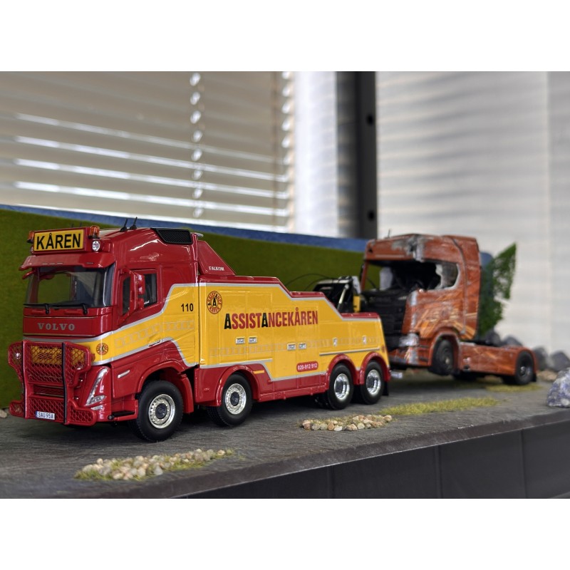 Lot WSI Dépanneuse Volvo + Scania accidenté