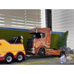 Lot WSI Dépanneuse Volvo + Scania accidenté