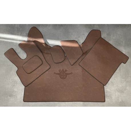 Tapis et Couvre Moteur DAF XF106 Gamme Deluxe Marron Lisse