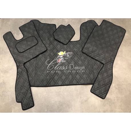 Tapis et Couvre Moteur Scania Next Gen cabine R Gamme Deluxe Noir gaufré Siège passager strapontin Tapis et Couvre Moteur Scania Next Gen cabine R Gamme Deluxe Noir gaufré Siège passager strapontin