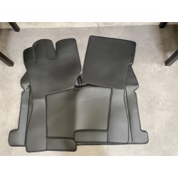 Tapis et Couvre Moteur Lisse Noir pour Volvo FH4 après 2013