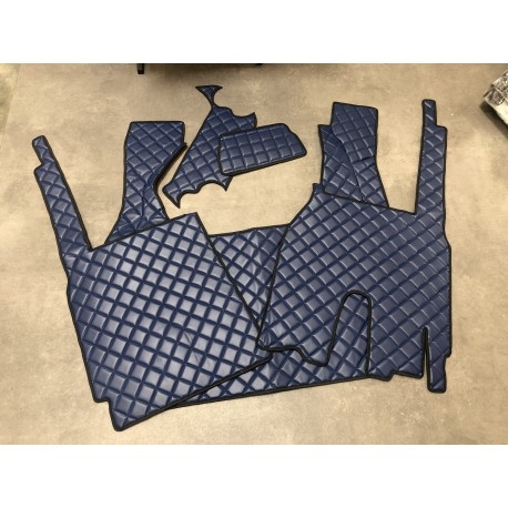 Tapis et Couvre Moteur Gaufré Bleu pour Iveco S-way après 2021 Tapis et Couvre Moteur Gaufré Bleu pour Iveco S-way après 2021