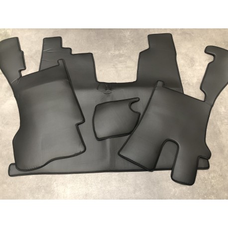 Tapis et Couvre Moteur Lisse Noir pour Scania NG cabine R passager pneumatique
