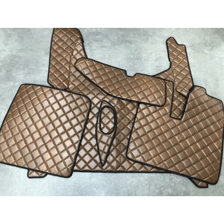 Tapis et Couvre Moteur Gaufré Marron pour Man TGX après 2021 Tapis et Couvre Moteur Gaufré Marron pour Man TGX après 2021