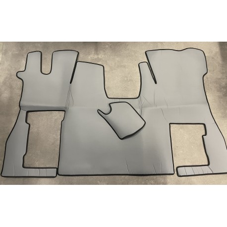 Tapis et Couvre Moteur Lisse Gris pour Scania NG cabine S passager non pneumatique