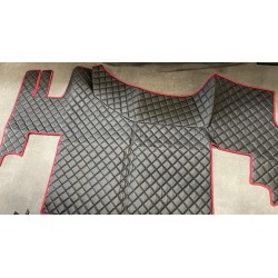 Tapis et Couvre Moteur Gaufré Noir Contours Rouge pour Renault T plancher plat