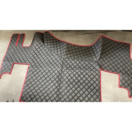 Tapis et Couvre Moteur Gaufré Noir Contours Rouge pour Renault T plancher plat