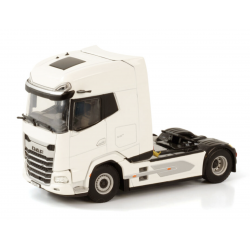 WHITE LINE - DAF XG+ 4X2 - 03-2040