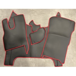 Tapis et Couvre Moteur DAF XF 2022 Lisse Noir Contours Rouge