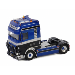 ROLAND DE BLOCK DAF XF SUPER SPACE CAB MY2017 4X2